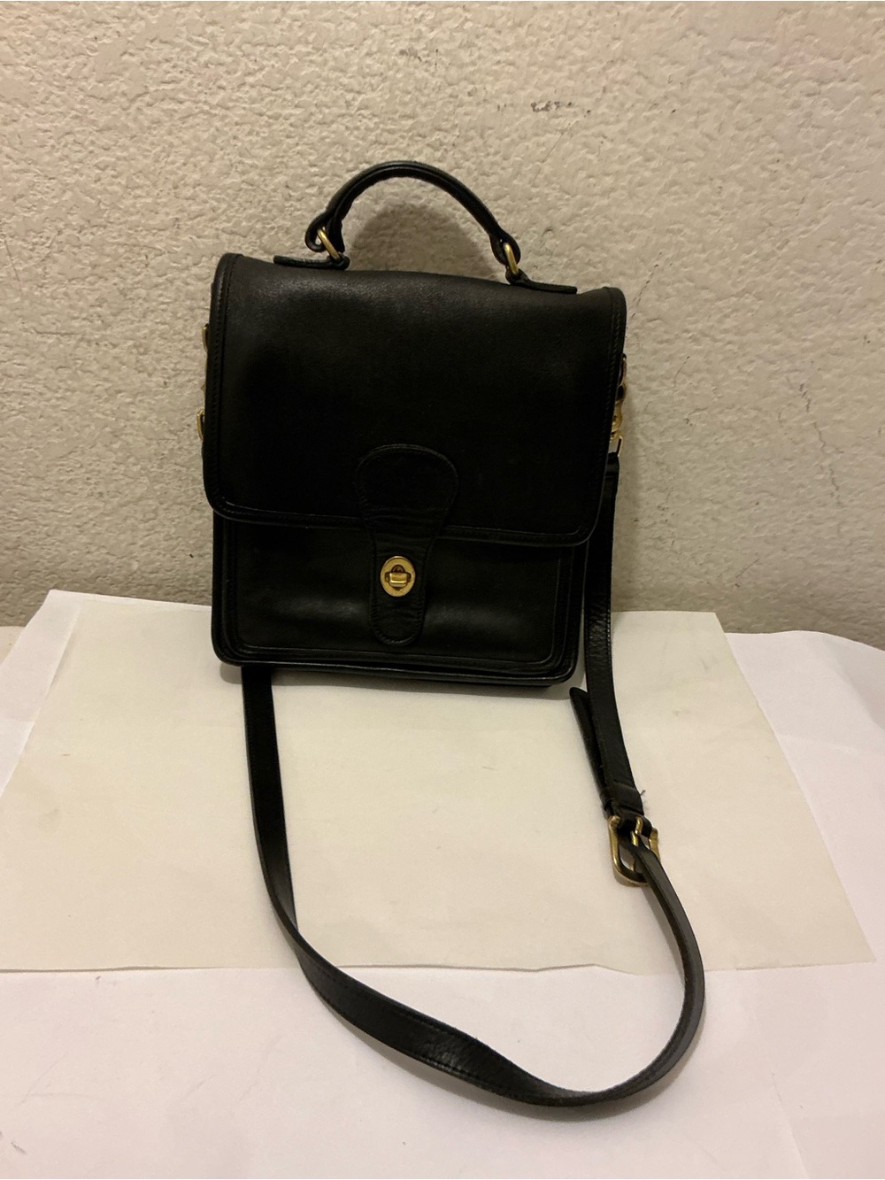 Vintage Coach Station Bag 5130 Black Leather Crossbody Top Handle USA